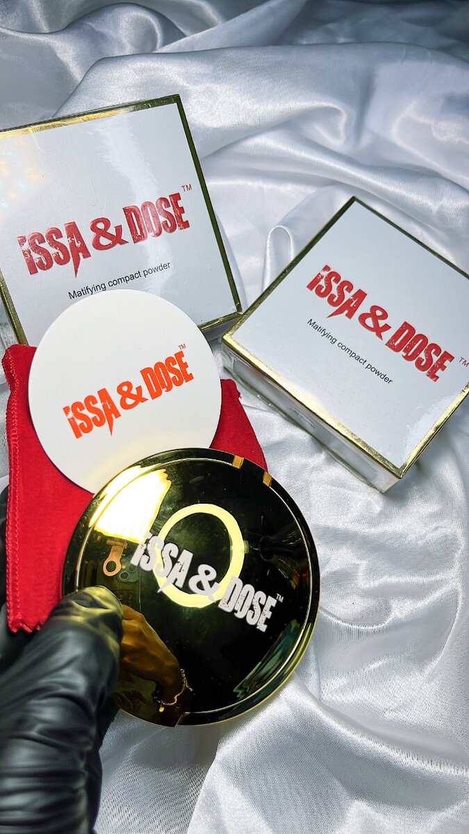 Poudre compacte ISSA&DOSE