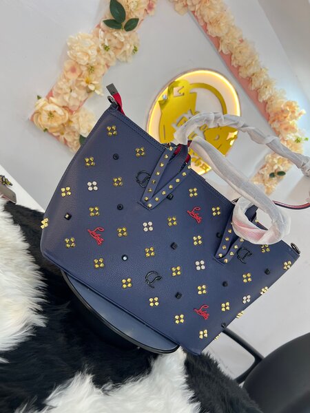 Sac Louboutin caba