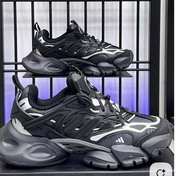Baskets Adidas futuristes