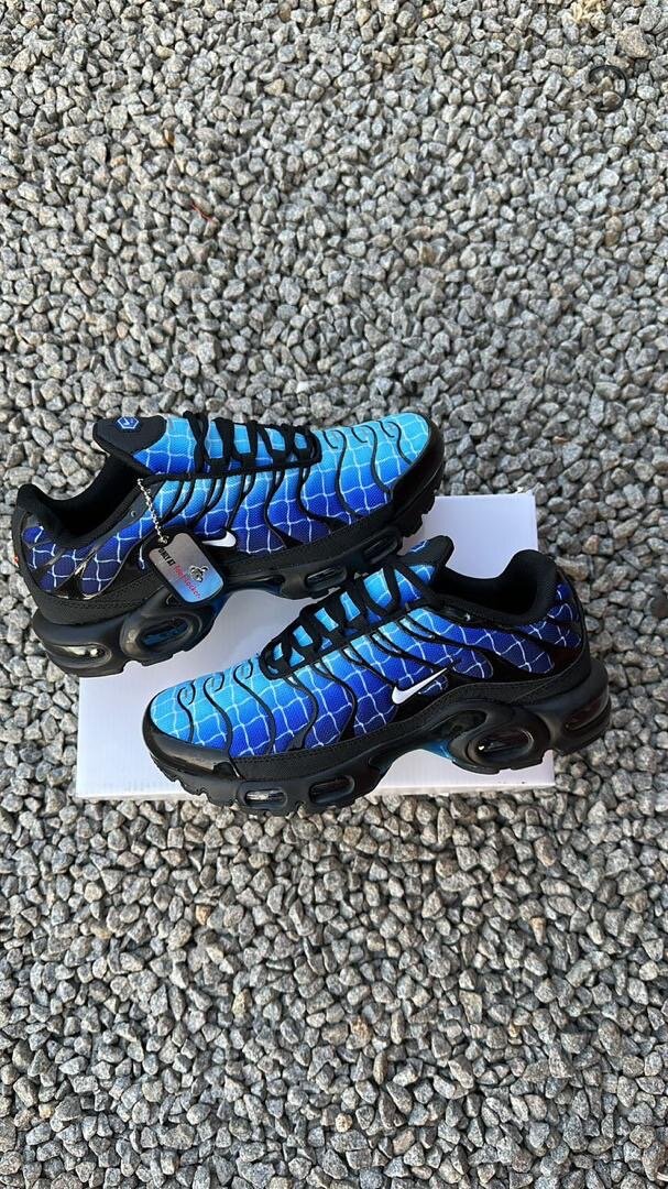 Baskets Air Max bleu noir