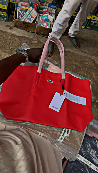 Sacs à Main Lacoste Couleurs Vives