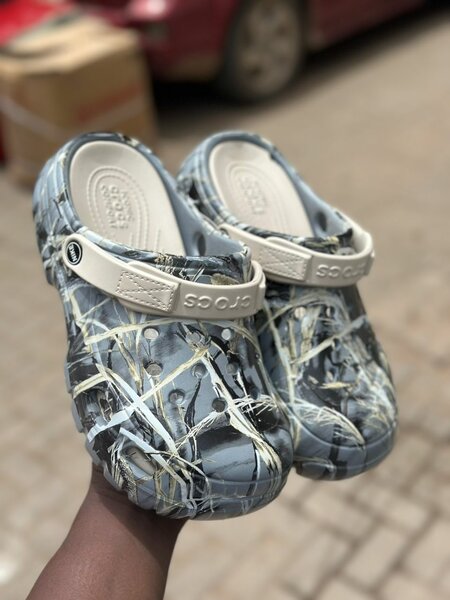 Chics chaussures Crocs