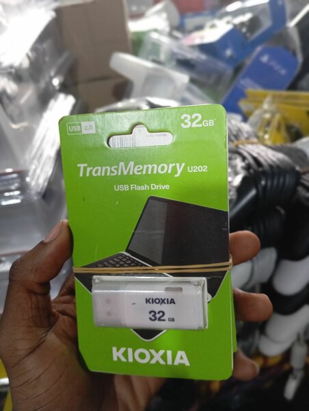 Clé USB 32 GB PS2