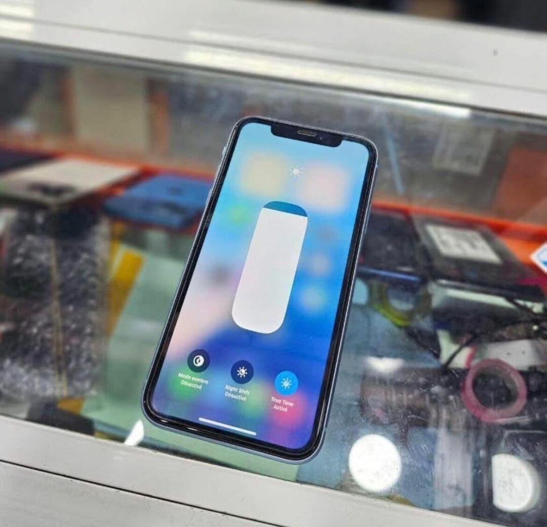 iPhone XR Bleu 64 Go