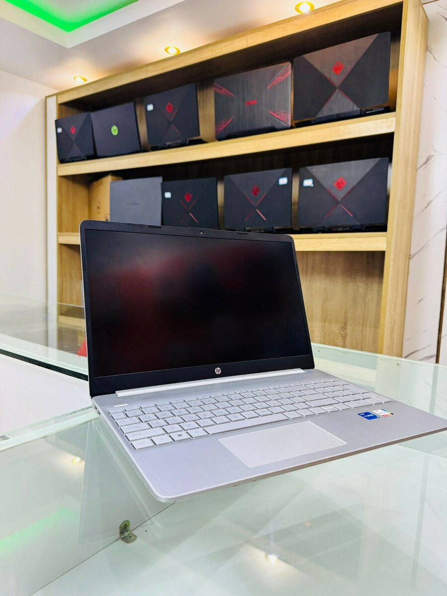 HP LAPTOP 15-dy5xxx