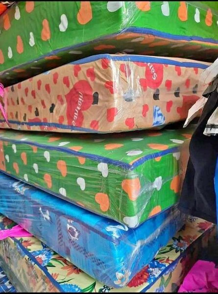 Matelas colorés confortables