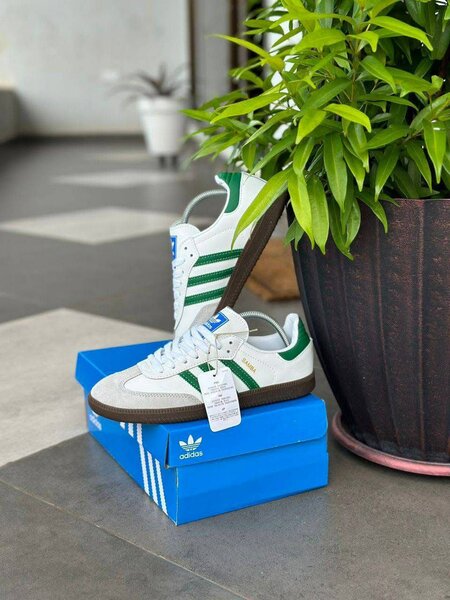 Baskets Adidas Samba Vertes