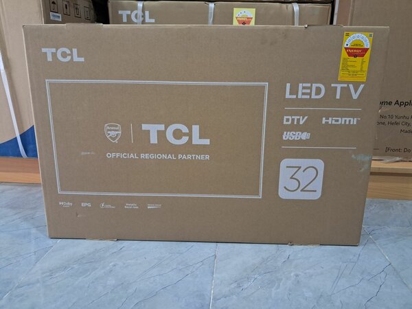 TCL 32 inch LED TV