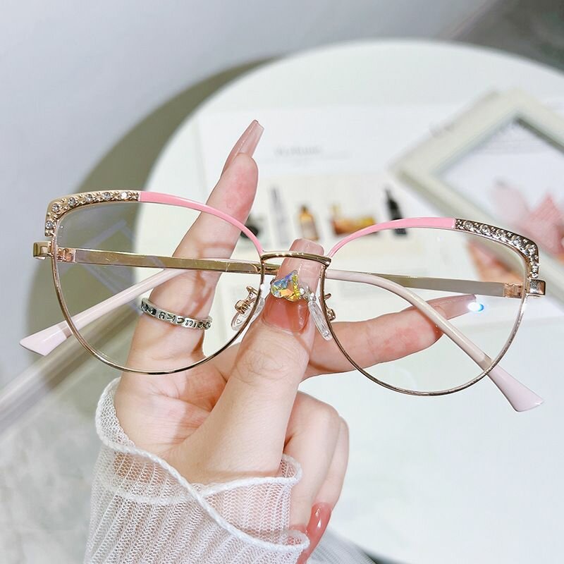 Vintage Cat Eye With Diamond Glasses