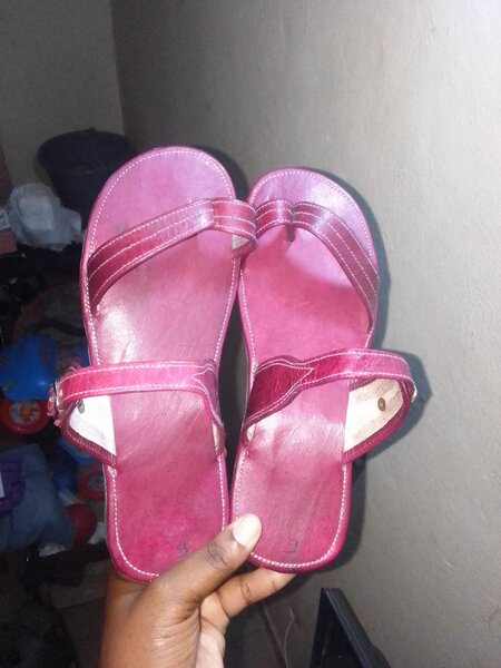 Sandales cuir élégantes