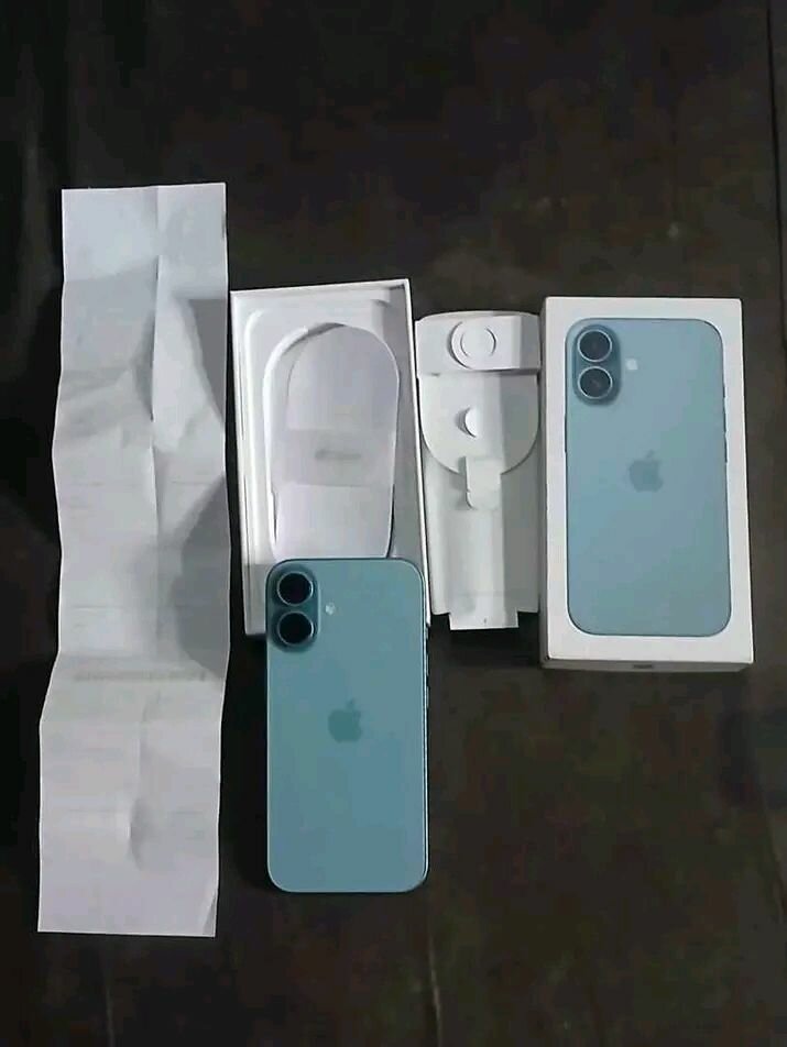 iPhone 16 Bleu Neuf