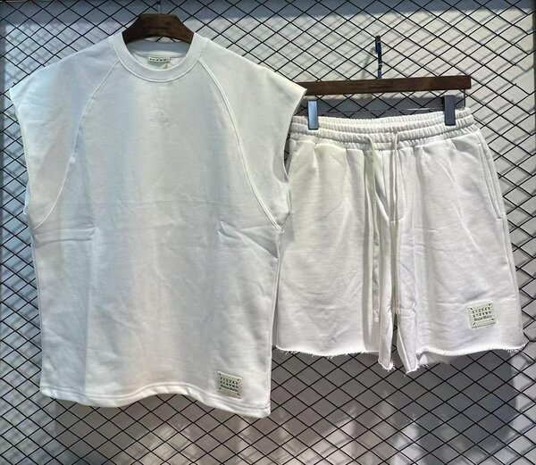 Ensemble tee-shirt et short confortable