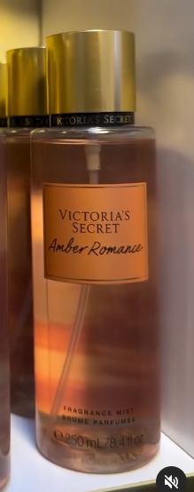 Victoria secret body splash….. original only