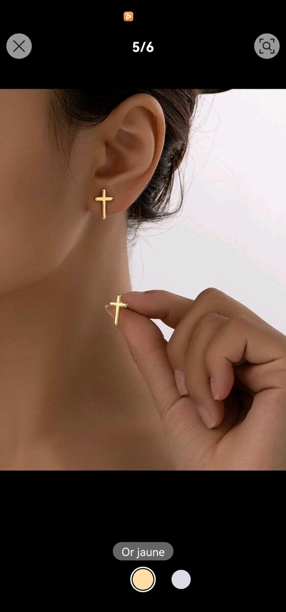 Boucle d'oreille croix