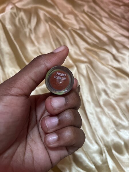 Huile à lèvres NYX Scrolling