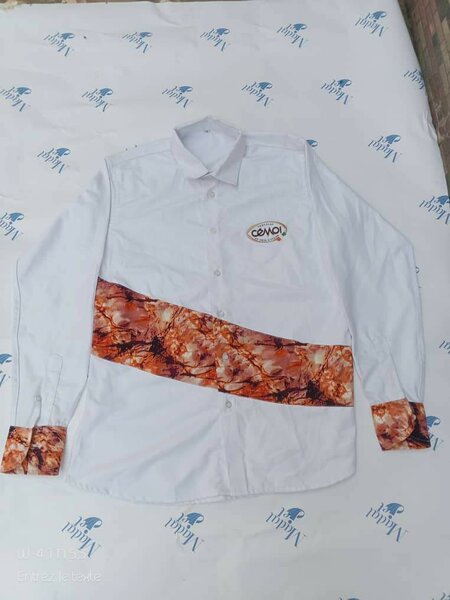 Bâches,chemises, étiquette