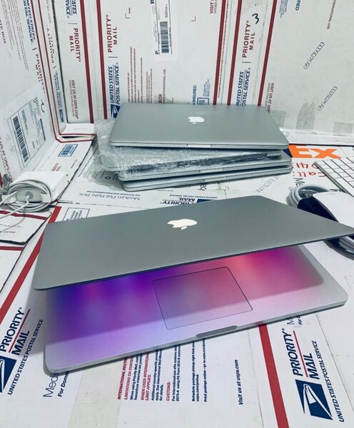 MACBOOK PRO A1398 2015