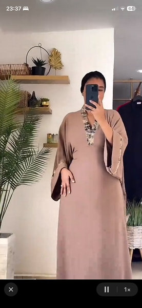 Robe élégante féminine