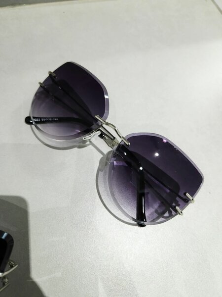 Lunettes de soleil élégantes