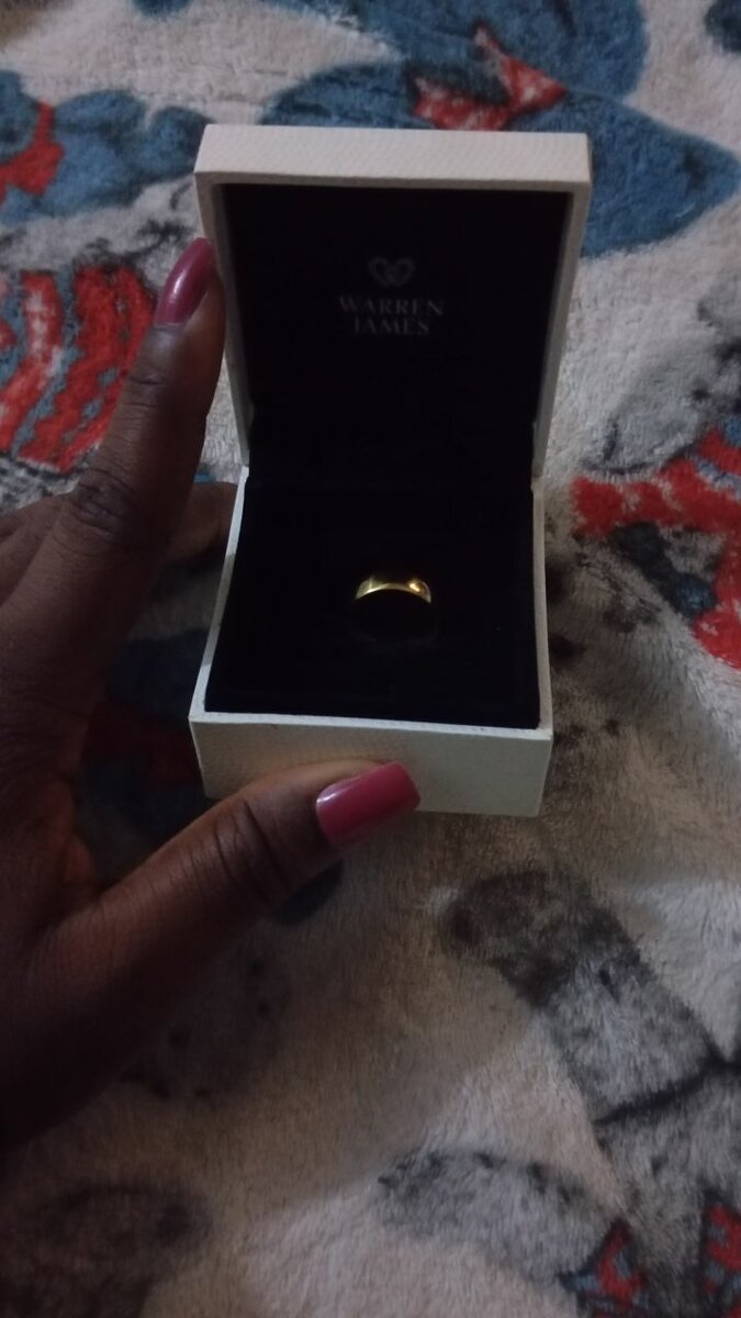 Bague élégante dorée