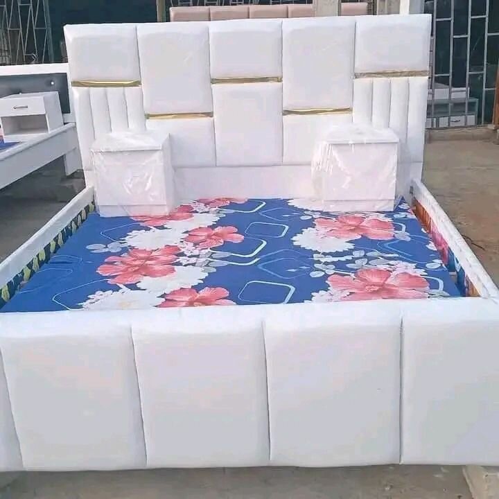 Lit double moderne rembourré