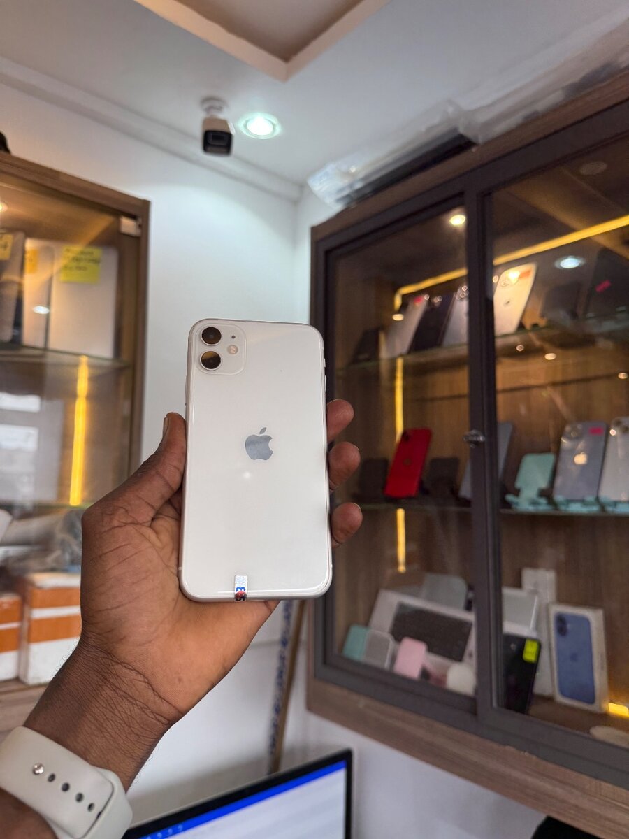 iPhone 11 64G Unlocked