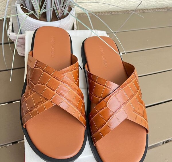 Sandales