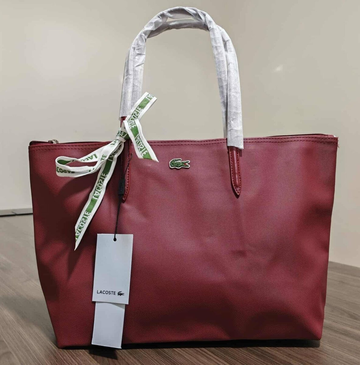 Sac cabas Lacoste élégant