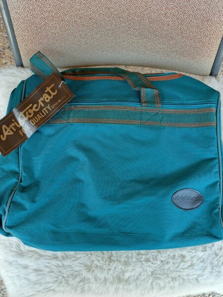 Travelling Bags. UK Brand