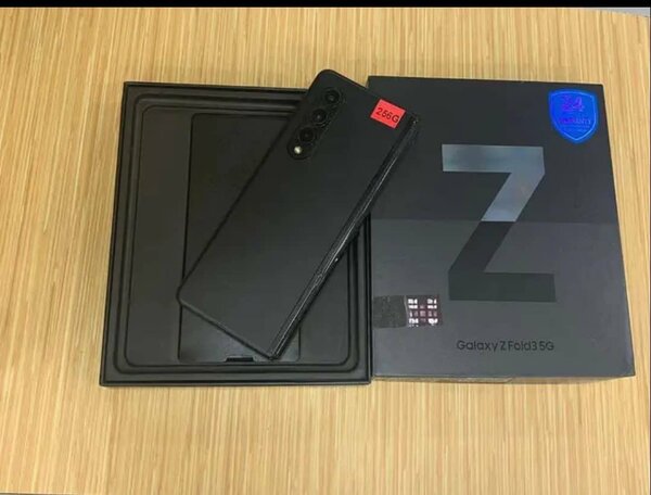 Samsung Galaxy Z Fold3 5G