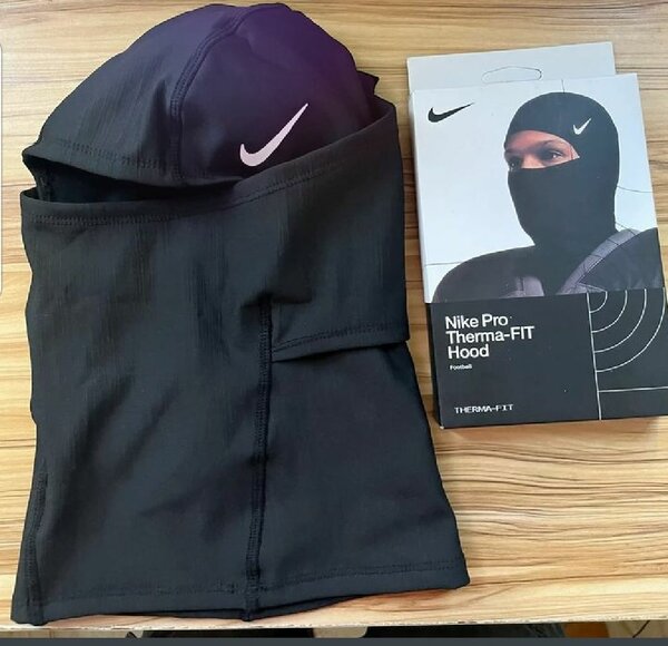 Nike Pro Therma-FIT Hood - Balaclava Nike pour l'hiver