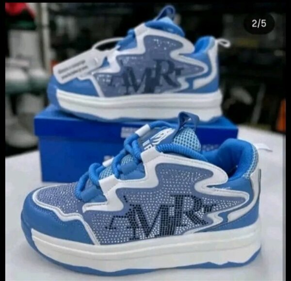 Chaussures garçons bleu avec motif