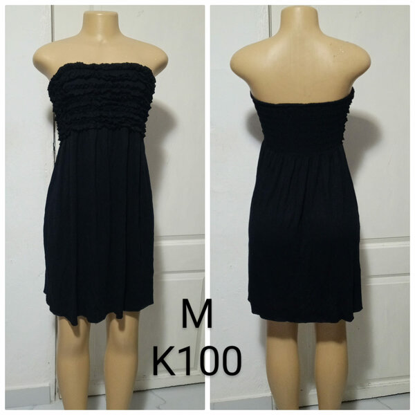 Women's Short Black Sleeveless Sundress, size M