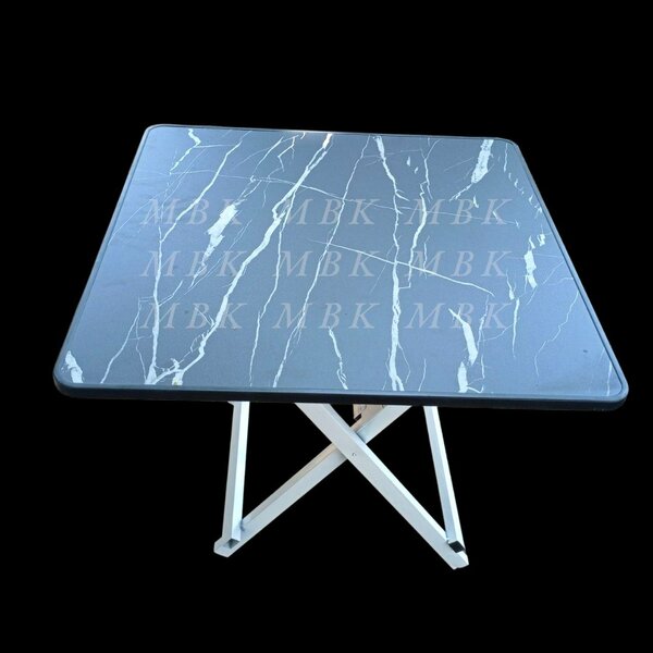 Table pliante moderne