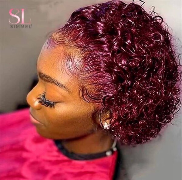 Perruque bouclée bordeaux