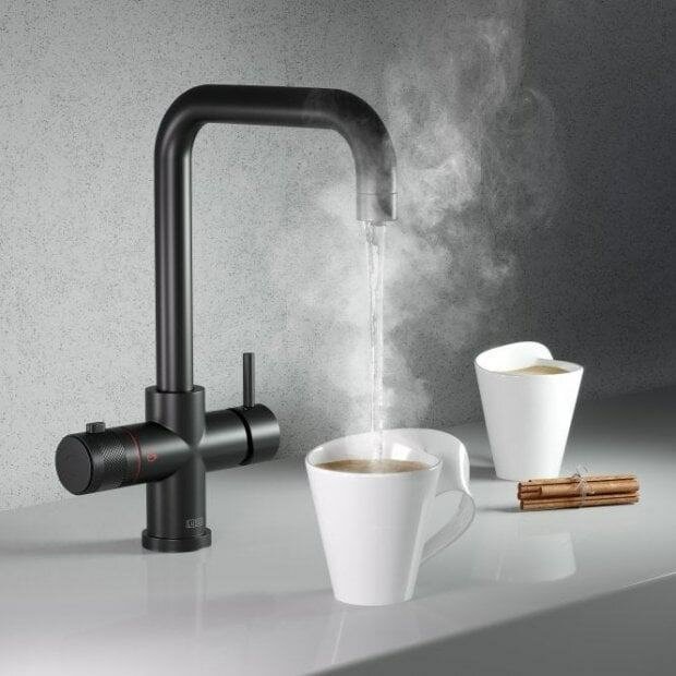 Sink mixer hot and cold