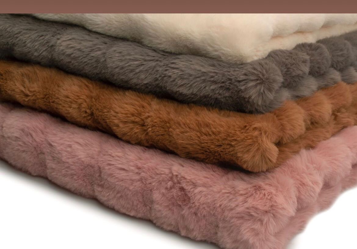 Plaid en fausse fourrure luxe