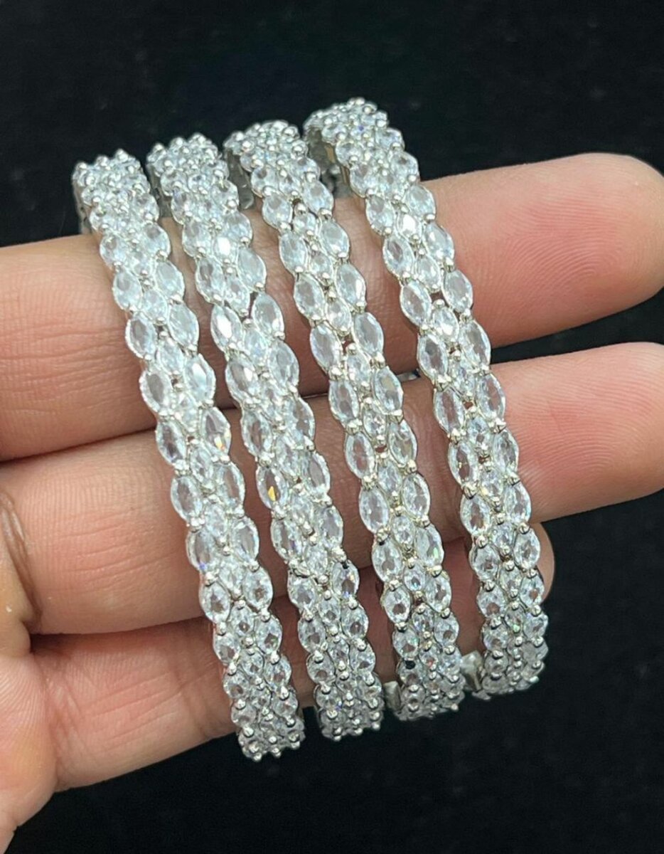 Original indian ad churi set