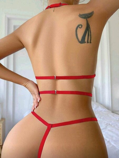 Lingerie sexy en dentelle rouge