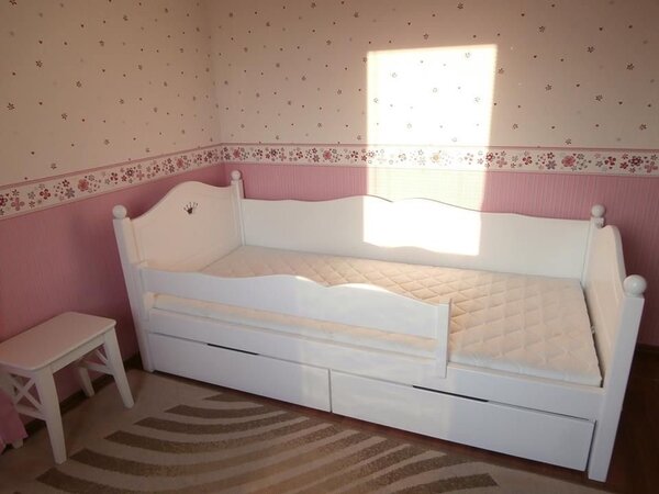 Lit enfant avec tiroirs