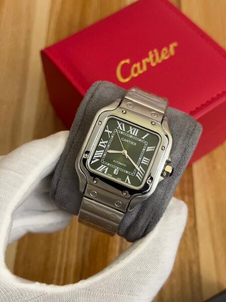 Montre élégante Cartier