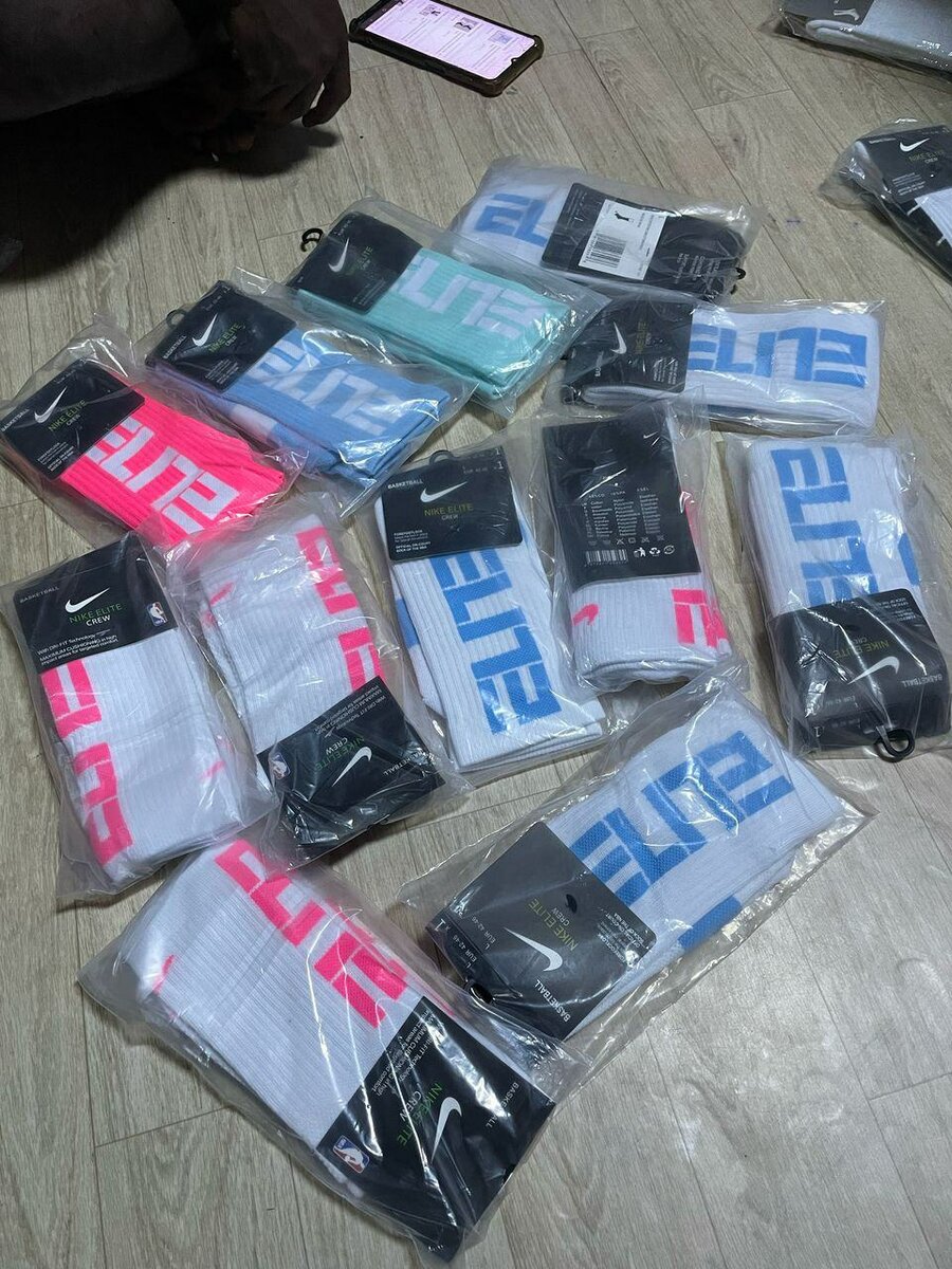 Chaussures elites ,nba,jordan