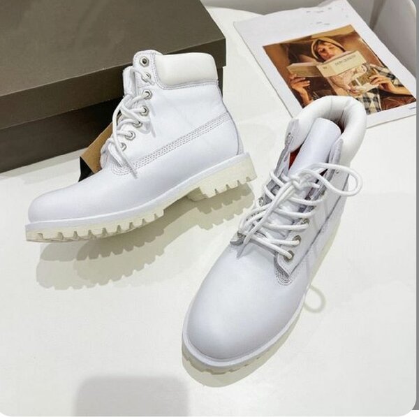 Casual White Timberlands