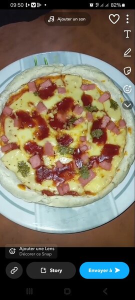 Pizza , poulet pané