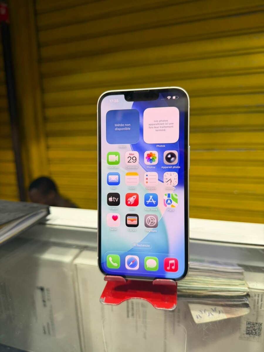 IPhone 14Simple Quasi blanc