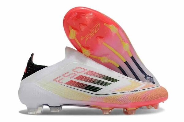 Chaussures de foot ultra-légères