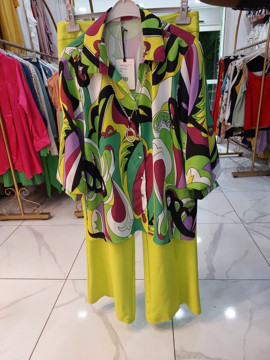 Ensemble chemisier+pantalon