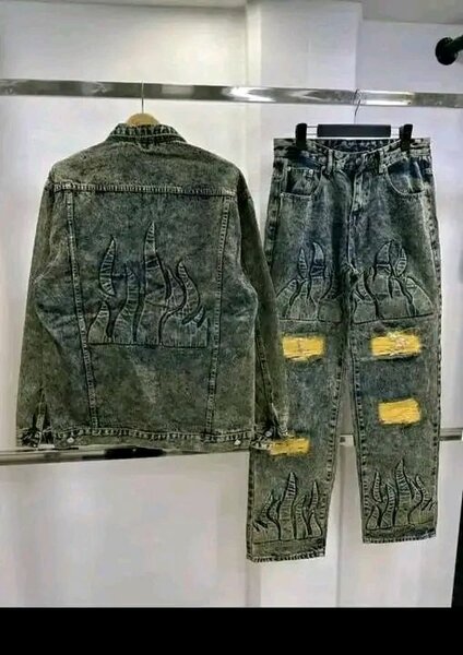 Veste et Jean Délavés Tendance