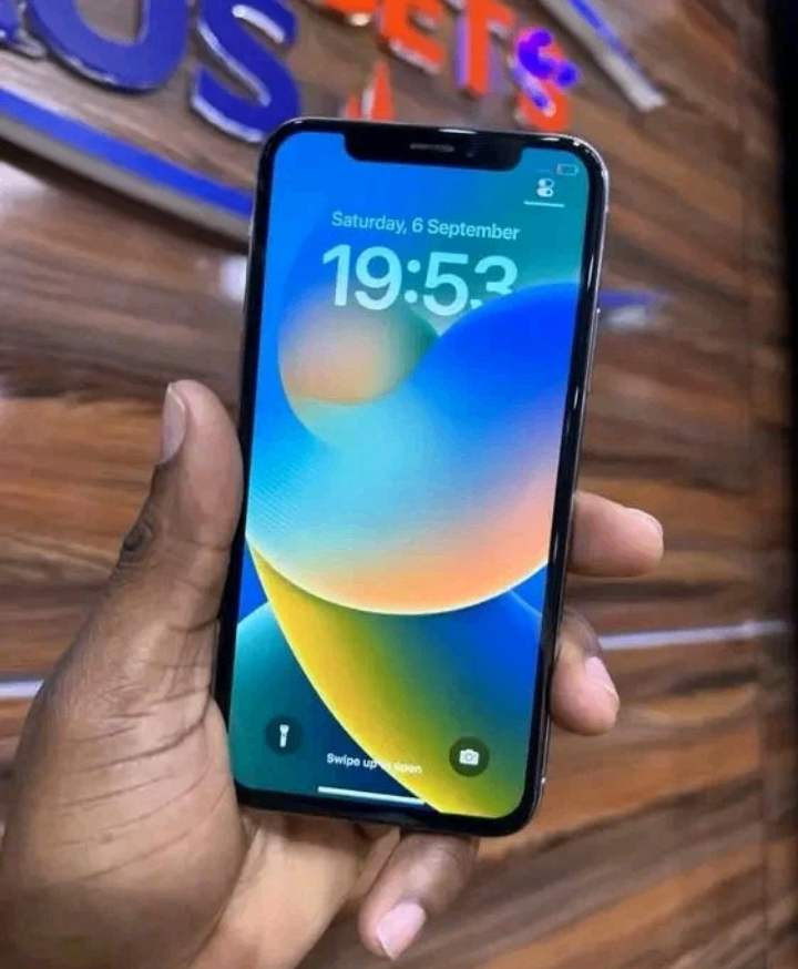 iPhone XS 64GB Argent