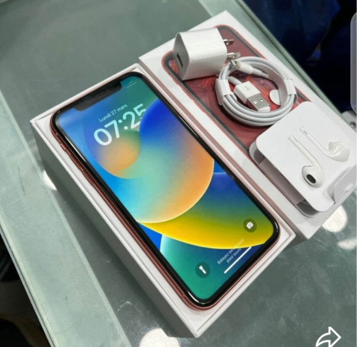 iPhone Rouge XR 64Go